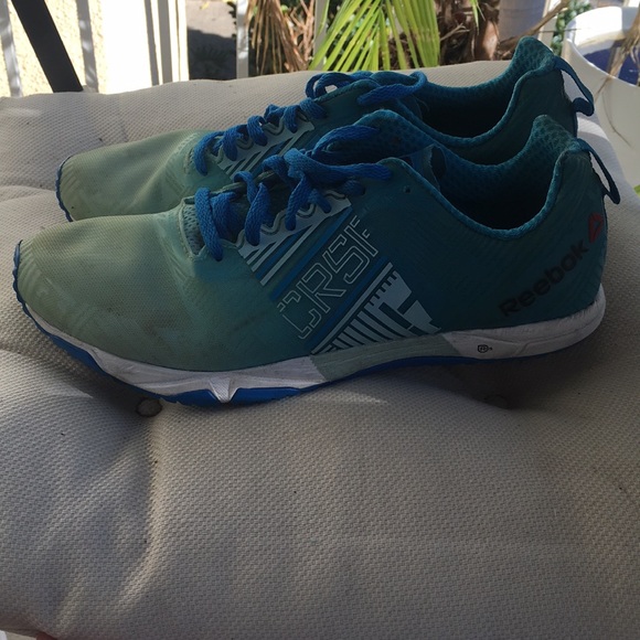 Reebok Crossfit athletic shoes. Women’s size 9. - Picture 3 of 4